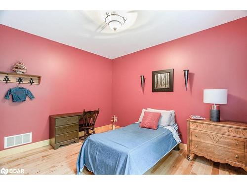 697 Lafontaine Road E, Tiny, ON - Indoor Photo Showing Bedroom