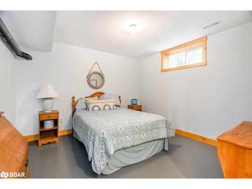 697 Lafontaine Road E, Tiny, ON - Indoor Photo Showing Bedroom