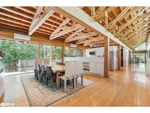 130 Melissa Lane, Tiny, ON - Indoor Photo Showing Dining Room