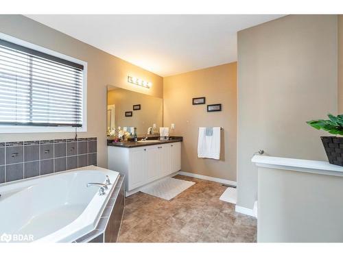 23 William Paddison Drive, Barrie, ON - Indoor Photo Showing Bathroom