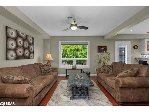 70 Cloughley Drive, Barrie, ON - Indoor Photo Showing Living Room