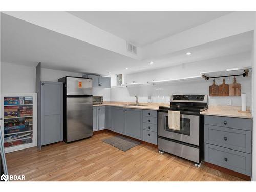 70 Cloughley Drive, Barrie, ON - Indoor Photo Showing Kitchen