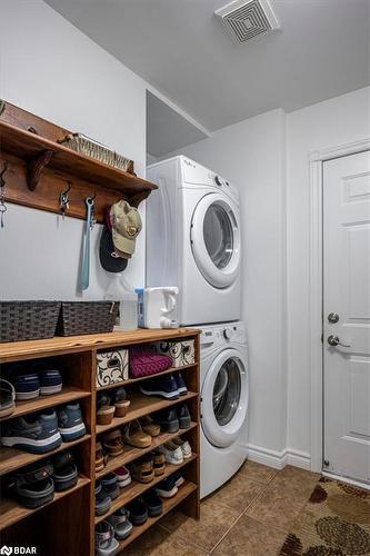 104 Crompton Drive, Barrie, ON - Indoor Photo Showing Laundry Room