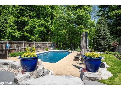 104 Crompton Drive, Barrie, ON - Outdoor With In Ground Pool With Backyard