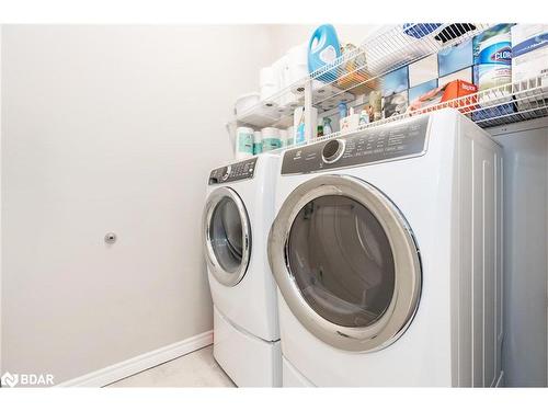 974 Wright Drive, Midland, ON - Indoor Photo Showing Laundry Room