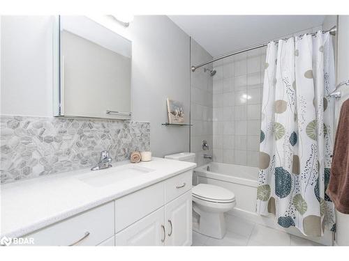 974 Wright Drive, Midland, ON - Indoor Photo Showing Bathroom