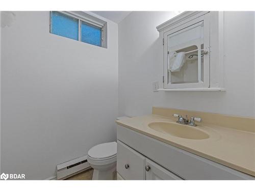 287 Hickling Trail, Barrie, ON - Indoor Photo Showing Bathroom