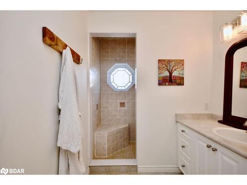 1400 Everton Road, Midland, ON - Indoor Photo Showing Bathroom