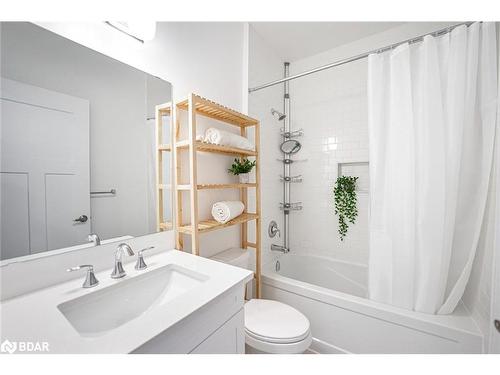 12 Samantha Lane, Midland, ON - Indoor Photo Showing Bathroom