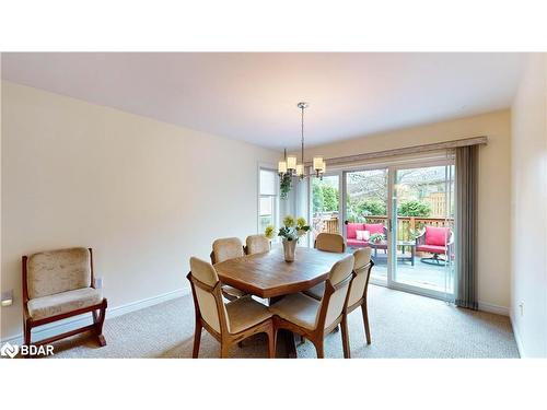 6 White Pine Way, Guelph, ON - Indoor Photo Showing Dining Room