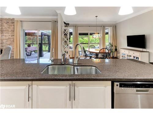 1097 Hurlwood Lane, Orillia, ON - Indoor Photo Showing Kitchen With Double Sink