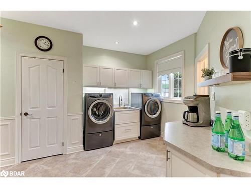 1097 Hurlwood Lane, Orillia, ON - Indoor Photo Showing Laundry Room