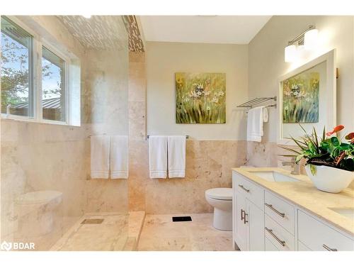 1097 Hurlwood Lane, Orillia, ON - Indoor Photo Showing Bathroom