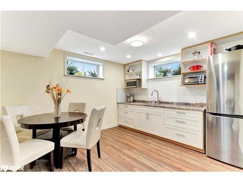 1097 Hurlwood Lane, Orillia, ON - Indoor Photo Showing Dining Room