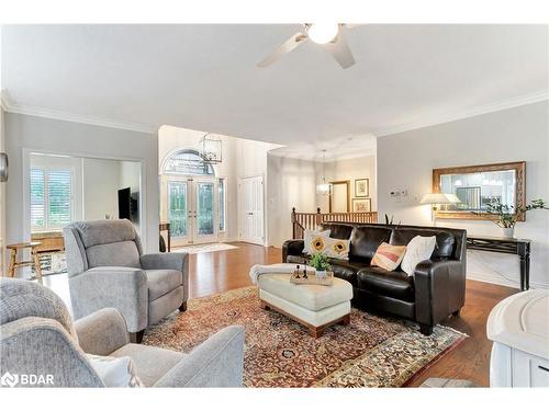 1097 Hurlwood Lane, Orillia, ON - Indoor Photo Showing Living Room