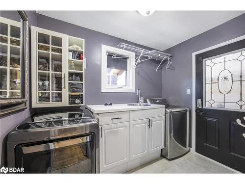 267 Johnson Street, Barrie, ON - Indoor Photo Showing Laundry Room