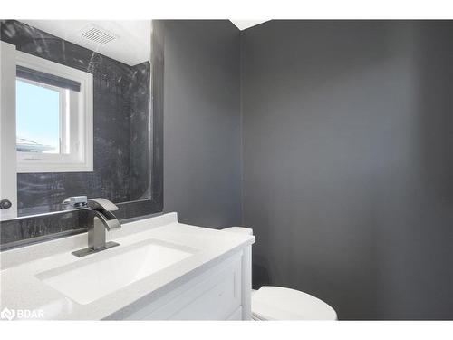 267 Johnson Street, Barrie, ON - Indoor Photo Showing Bathroom