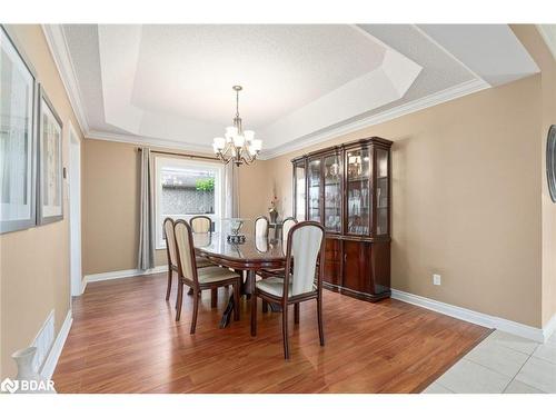 23 Pinebrook Circle, Caledon, ON - Indoor Photo Showing Dining Room