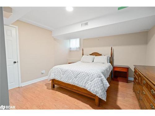 23 Pinebrook Circle, Caledon, ON - Indoor Photo Showing Bedroom