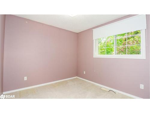 401 Mary Street, Orillia, ON - Indoor Photo Showing Other Room