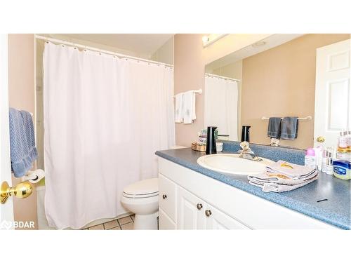 401 Mary Street, Orillia, ON - Indoor Photo Showing Bathroom
