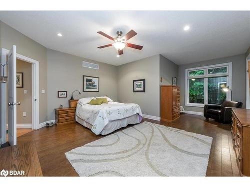 5 Timber Court, Springwater, ON - Indoor Photo Showing Bedroom