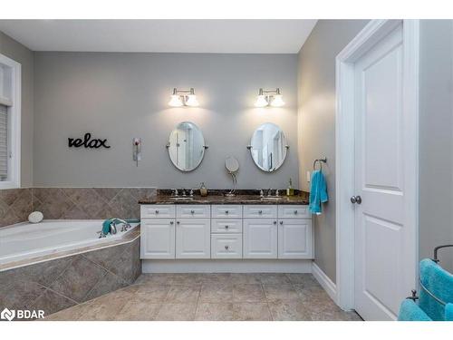 5 Timber Court, Springwater, ON - Indoor Photo Showing Bathroom