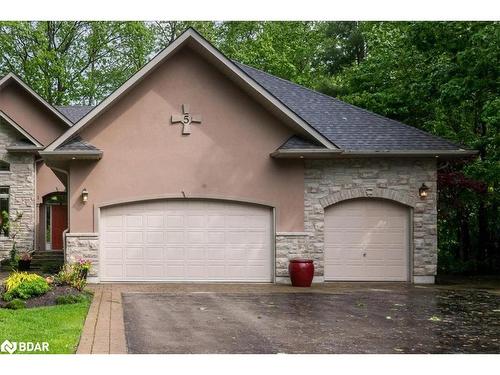 5 Timber Court, Springwater, ON - Outdoor