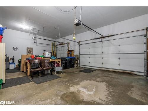 5 Timber Court, Springwater, ON - Indoor Photo Showing Garage