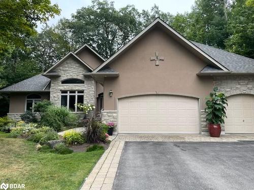 5 Timber Court, Springwater, ON - Outdoor