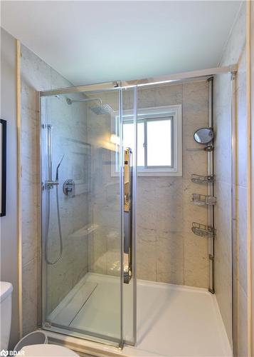 6 Lewis Drive, Orillia, ON - Indoor Photo Showing Bathroom