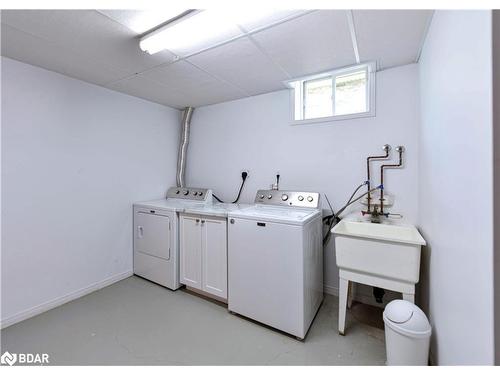 6 Lewis Drive, Orillia, ON - Indoor Photo Showing Laundry Room