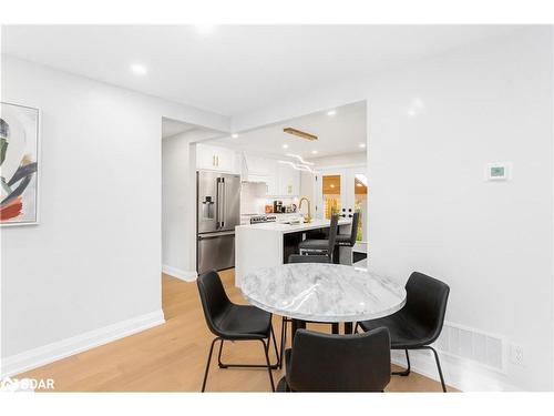 963 Sanford Drive, Burlington, ON - Indoor Photo Showing Dining Room