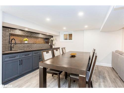 963 Sanford Drive, Burlington, ON - Indoor Photo Showing Dining Room