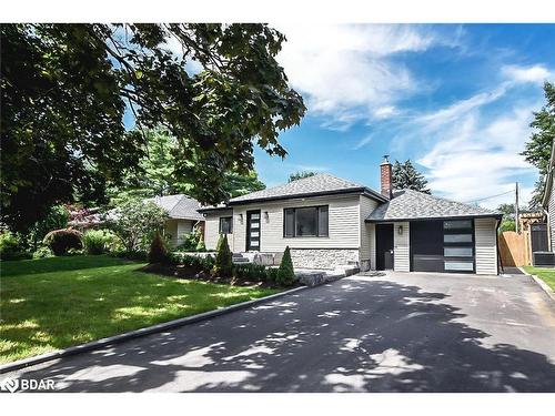 963 Sanford Drive, Burlington, ON - Outdoor With Facade