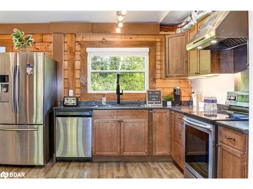 40 Mountney Road, Bancroft, ON - Indoor Photo Showing Kitchen