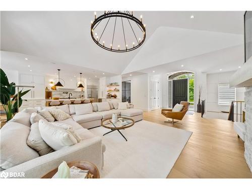 28 Byers St Street, Snow Valley, ON - Indoor Photo Showing Living Room