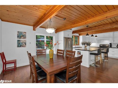 22 Cathedral Pines Rd Road, Barrie, ON - Indoor Photo Showing Dining Room