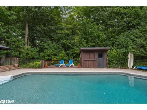 22 Cathedral Pines Rd Road, Barrie, ON - Outdoor With In Ground Pool With Backyard