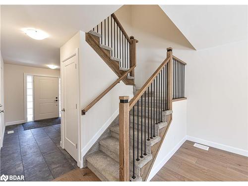 29B Rose Avenue, Orillia, ON - Indoor Photo Showing Other Room