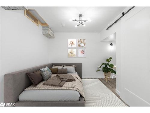 1301 Hunter Street, Innisfil, ON - Indoor Photo Showing Bedroom