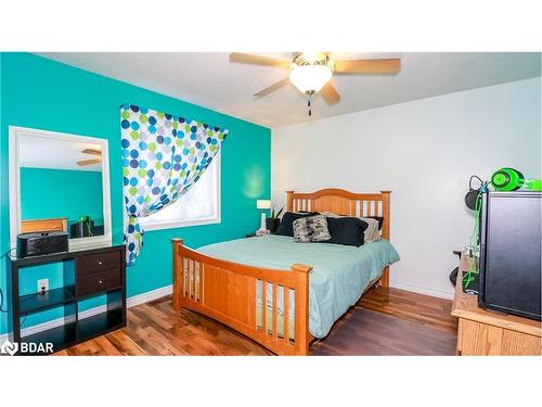 405 Irwin Street, Midland, ON - Indoor Photo Showing Bedroom