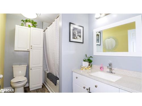 405 Irwin Street, Midland, ON - Indoor Photo Showing Bathroom
