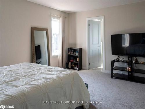 3784 Sunbank Crescent, Severn, ON - Indoor Photo Showing Bedroom