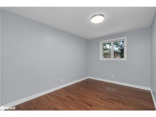 16 Joy Avenue, Orillia, ON - Indoor Photo Showing Other Room