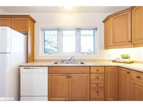 63 Pennsylvania Avenue, Wasaga Beach, ON - Indoor Photo Showing Kitchen With Double Sink