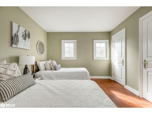 665 Lakelands Avenue, Innisfil, ON - Indoor Photo Showing Bedroom