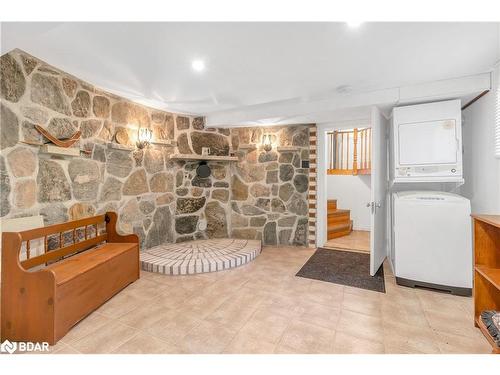 1070 Chaikof Road, Bracebridge, ON - Indoor Photo Showing Laundry Room