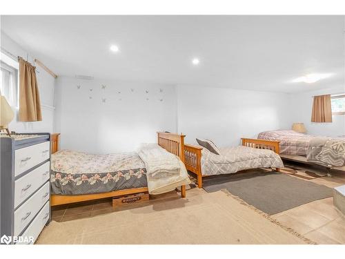 1070 Chaikof Road, Bracebridge, ON - Indoor Photo Showing Bedroom