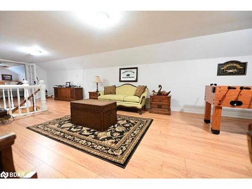 111 Rose Lake Road, Utterson, ON - Indoor Photo Showing Living Room